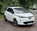 Белый Рено Зое, объемом двигателя 0 л и пробегом 138 тыс. км за 5200 $, фото 1 на Automoto.ua