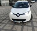 Белый Рено Зое, объемом двигателя 0 л и пробегом 300 тыс. км за 5900 $, фото 1 на Automoto.ua