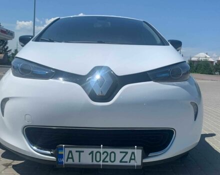 Белый Рено Зое, объемом двигателя 0 л и пробегом 155 тыс. км за 6800 $, фото 5 на Automoto.ua