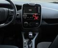 Белый Рено Зое, объемом двигателя 0 л и пробегом 92 тыс. км за 9200 $, фото 14 на Automoto.ua