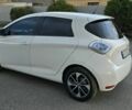 Белый Рено Зое, объемом двигателя 0 л и пробегом 92 тыс. км за 9200 $, фото 5 на Automoto.ua
