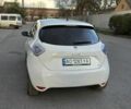 Белый Рено Зое, объемом двигателя 0 л и пробегом 92 тыс. км за 9200 $, фото 4 на Automoto.ua