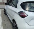 Белый Рено Зое, объемом двигателя 0 л и пробегом 87 тыс. км за 11800 $, фото 3 на Automoto.ua