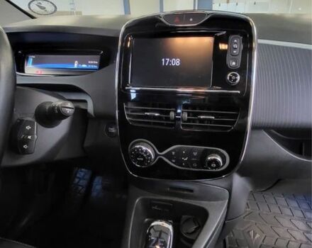 Белый Рено Зое, объемом двигателя 1 л и пробегом 110 тыс. км за 9500 $, фото 6 на Automoto.ua