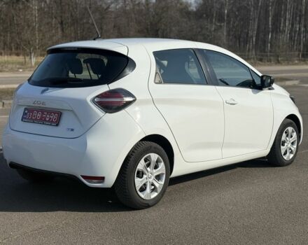 Белый Рено Зое, объемом двигателя 0 л и пробегом 96 тыс. км за 10400 $, фото 4 на Automoto.ua