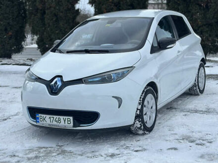 Белый Рено Зое, объемом двигателя 0 л и пробегом 73 тыс. км за 5800 $, фото 1 на Automoto.ua