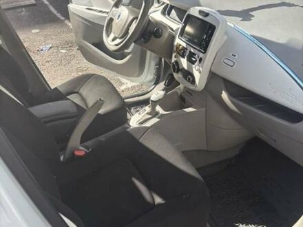 Білий Рено Зое, об'ємом двигуна 0 л та пробігом 180 тис. км за 5000 $, фото 1 на Automoto.ua