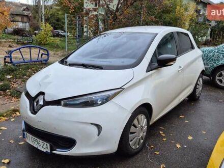 Белый Рено Зое, объемом двигателя 0 л и пробегом 191 тыс. км за 4999 $, фото 1 на Automoto.ua