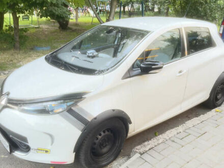 Рено Зое 2013 в Хмельницком на Automoto.ua Белый Рено Зое, объемом двигателя 0 л и пробегом 245 тыс. км за 10300 $, фото 1 на Automoto.ua
