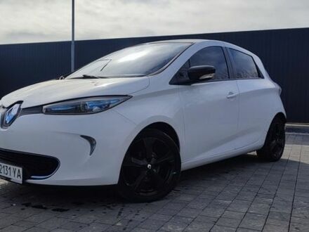Белый Рено Зое, объемом двигателя 0 л и пробегом 78 тыс. км за 6400 $, фото 1 на Automoto.ua