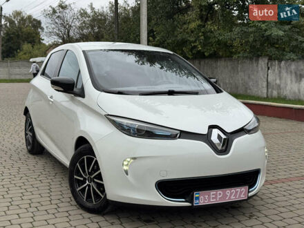 Белый Рено Зое, объемом двигателя 0 л и пробегом 158 тыс. км за 5999 $, фото 1 на Automoto.ua
