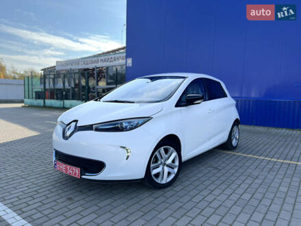 Белый Рено Зое, объемом двигателя 0 л и пробегом 76 тыс. км за 6500 $, фото 1 на Automoto.ua