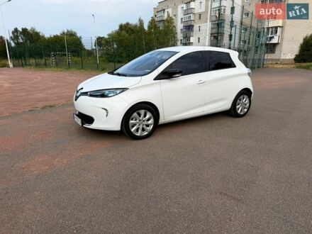 Белый Рено Зое, объемом двигателя 0 л и пробегом 143 тыс. км за 6800 $, фото 1 на Automoto.ua