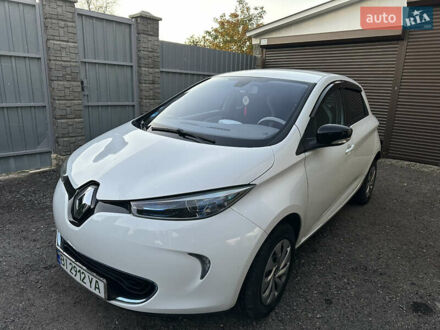 Белый Рено Зое, объемом двигателя 0 л и пробегом 41 тыс. км за 7300 $, фото 1 на Automoto.ua