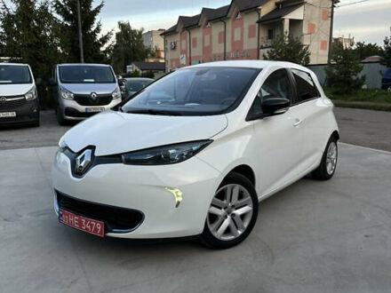 Белый Рено Зое, объемом двигателя 0 л и пробегом 75 тыс. км за 6700 $, фото 1 на Automoto.ua