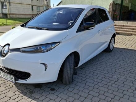 Белый Рено Зое, объемом двигателя 0 л и пробегом 90 тыс. км за 6990 $, фото 1 на Automoto.ua