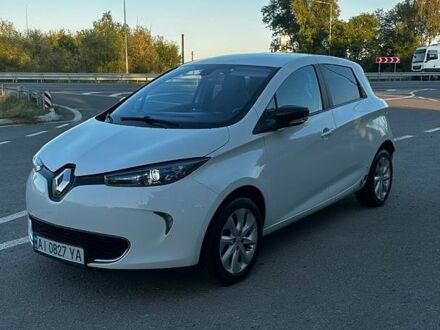 Белый Рено Зое, объемом двигателя 0 л и пробегом 145 тыс. км за 7350 $, фото 1 на Automoto.ua