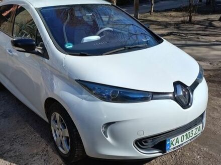 Белый Рено Зое, объемом двигателя 0 л и пробегом 112 тыс. км за 6500 $, фото 1 на Automoto.ua