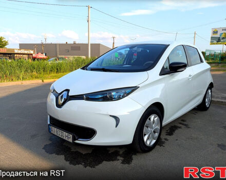 Белый Рено Зое, объемом двигателя 0 л и пробегом 59 тыс. км за 7999 $, фото 1 на Automoto.ua