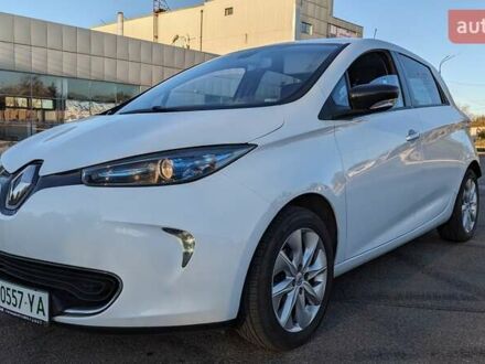 Рено Зое 2015 в Кривом Роге на Automoto.ua Белый Рено Зое, объемом двигателя 0 л и пробегом 62 тыс. км за 7550 $, фото 1 на Automoto.ua
