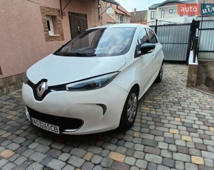 Білий Рено Зое, об'ємом двигуна 0 л та пробігом 165 тис. км за 5200 $, фото 1 на Automoto.ua