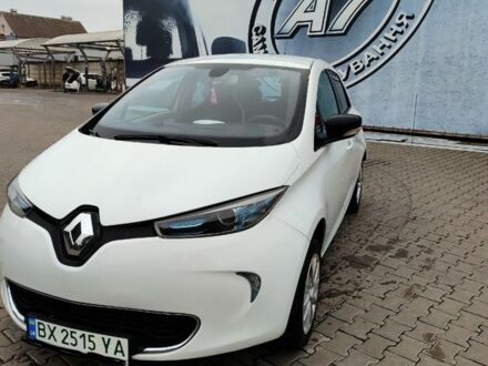 Білий Рено Зое, об'ємом двигуна 0 л та пробігом 98 тис. км за 5866 $, фото 1 на Automoto.ua