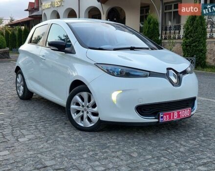 Белый Рено Зое, объемом двигателя 0 л и пробегом 89 тыс. км за 5900 $, фото 1 на Automoto.ua