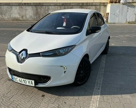 Белый Рено Зое, объемом двигателя 0 л и пробегом 136 тыс. км за 6800 $, фото 1 на Automoto.ua