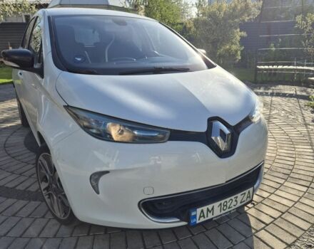 Белый Рено Зое, объемом двигателя 0 л и пробегом 67 тыс. км за 7350 $, фото 1 на Automoto.ua