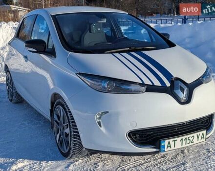 Белый Рено Зое, объемом двигателя 0 л и пробегом 86 тыс. км за 6900 $, фото 1 на Automoto.ua