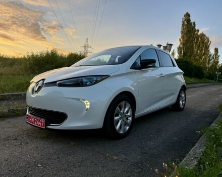 Белый Рено Зое, объемом двигателя 0 л и пробегом 116 тыс. км за 6944 $, фото 1 на Automoto.ua