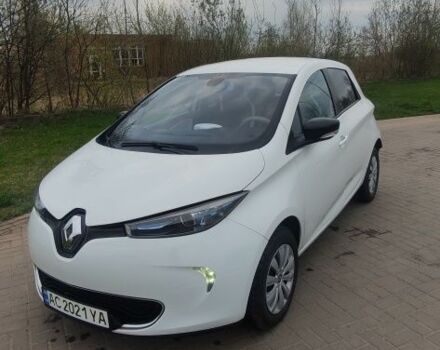 Білий Рено Зое, об'ємом двигуна 0 л та пробігом 102 тис. км за 5500 $, фото 1 на Automoto.ua