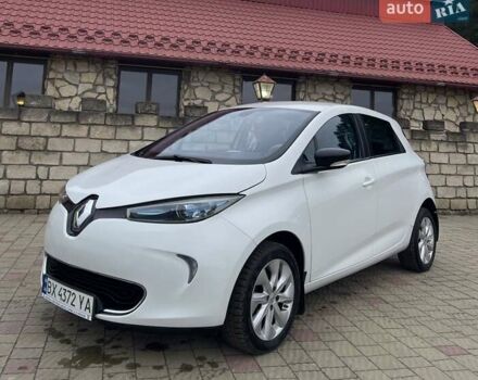 Білий Рено Зое, об'ємом двигуна 0 л та пробігом 107 тис. км за 5999 $, фото 1 на Automoto.ua