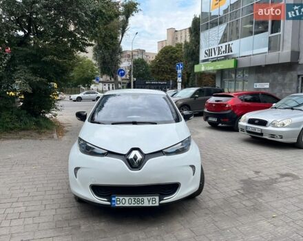 Белый Рено Зое, объемом двигателя 0 л и пробегом 102 тыс. км за 6800 $, фото 1 на Automoto.ua