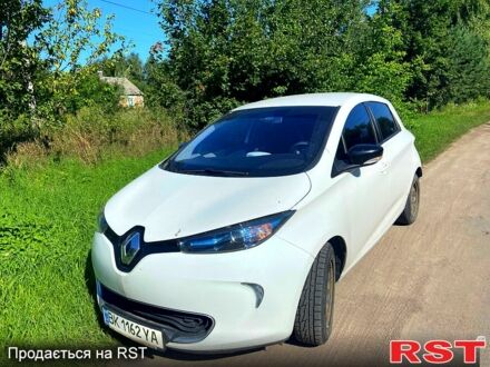 Білий Рено Зое, об'ємом двигуна 60 л та пробігом 97 тис. км за 5999 $, фото 1 на Automoto.ua