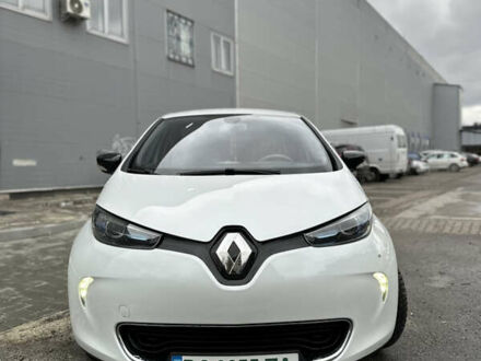 Рено Зое 2015 в Львове на Automoto.ua Белый Рено Зое, объемом двигателя 0 л и пробегом 115 тыс. км за 7300 $, фото 1 на Automoto.ua