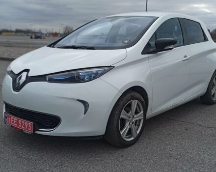 Белый Рено Зое, объемом двигателя 0 л и пробегом 95 тыс. км за 8700 $, фото 1 на Automoto.ua