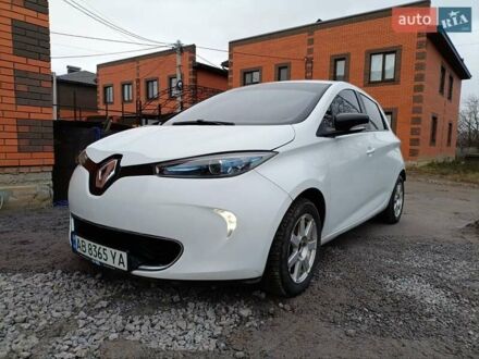 Білий Рено Зое, об'ємом двигуна 0 л та пробігом 240 тис. км за 5999 $, фото 1 на Automoto.ua