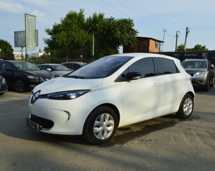 Белый Рено Зое, объемом двигателя 0 л и пробегом 110 тыс. км за 9500 $, фото 1 на Automoto.ua
