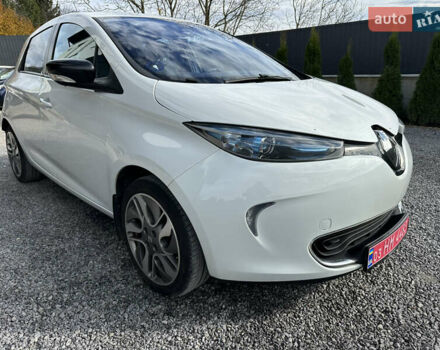 Белый Рено Зое, объемом двигателя 0 л и пробегом 159 тыс. км за 6400 $, фото 1 на Automoto.ua