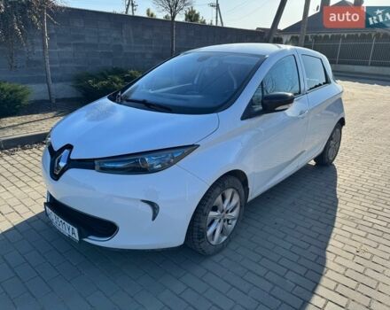 Білий Рено Зое, об'ємом двигуна 0 л та пробігом 130 тис. км за 5600 $, фото 1 на Automoto.ua