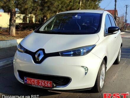 Белый Рено Зое, объемом двигателя 65 л и пробегом 110 тыс. км за 6200 $, фото 1 на Automoto.ua