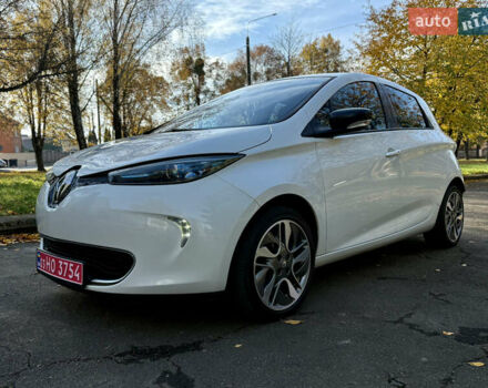 Білий Рено Зое, об'ємом двигуна 0 л та пробігом 68 тис. км за 6976 $, фото 1 на Automoto.ua