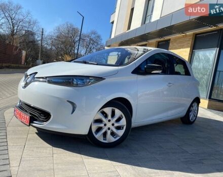 Білий Рено Зое, об'ємом двигуна 0 л та пробігом 129 тис. км за 5999 $, фото 1 на Automoto.ua