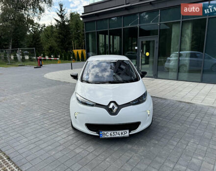 Белый Рено Зое, объемом двигателя 0 л и пробегом 127 тыс. км за 6799 $, фото 1 на Automoto.ua