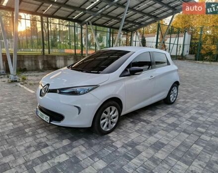 Белый Рено Зое, объемом двигателя 0 л и пробегом 254 тыс. км за 5650 $, фото 1 на Automoto.ua
