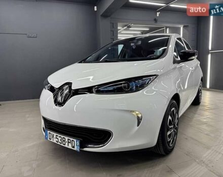 Белый Рено Зое, объемом двигателя 0 л и пробегом 89 тыс. км за 6700 $, фото 1 на Automoto.ua