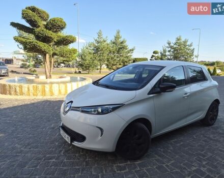 Білий Рено Зое, об'ємом двигуна 0 л та пробігом 82 тис. км за 7700 $, фото 1 на Automoto.ua