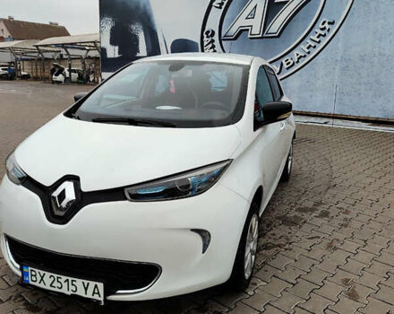 Белый Рено Зое, объемом двигателя 0 л и пробегом 98 тыс. км за 6200 $, фото 1 на Automoto.ua