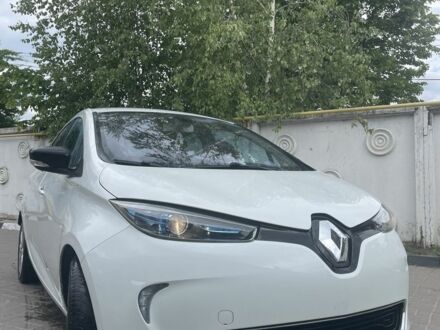 Рено Зое 2015 у Рівному на Automoto.ua Білий Рено Зое, об'ємом двигуна 0 л та пробігом 190 тис. км за 5700 $, фото 1 на Automoto.ua
